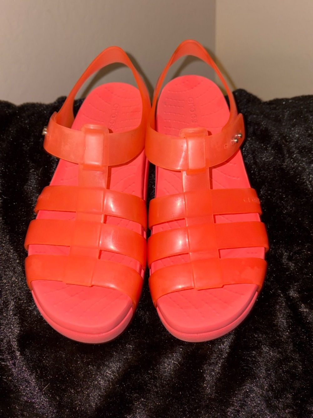 CROCS Women's Bright Coral Strappy Slingback Sandals